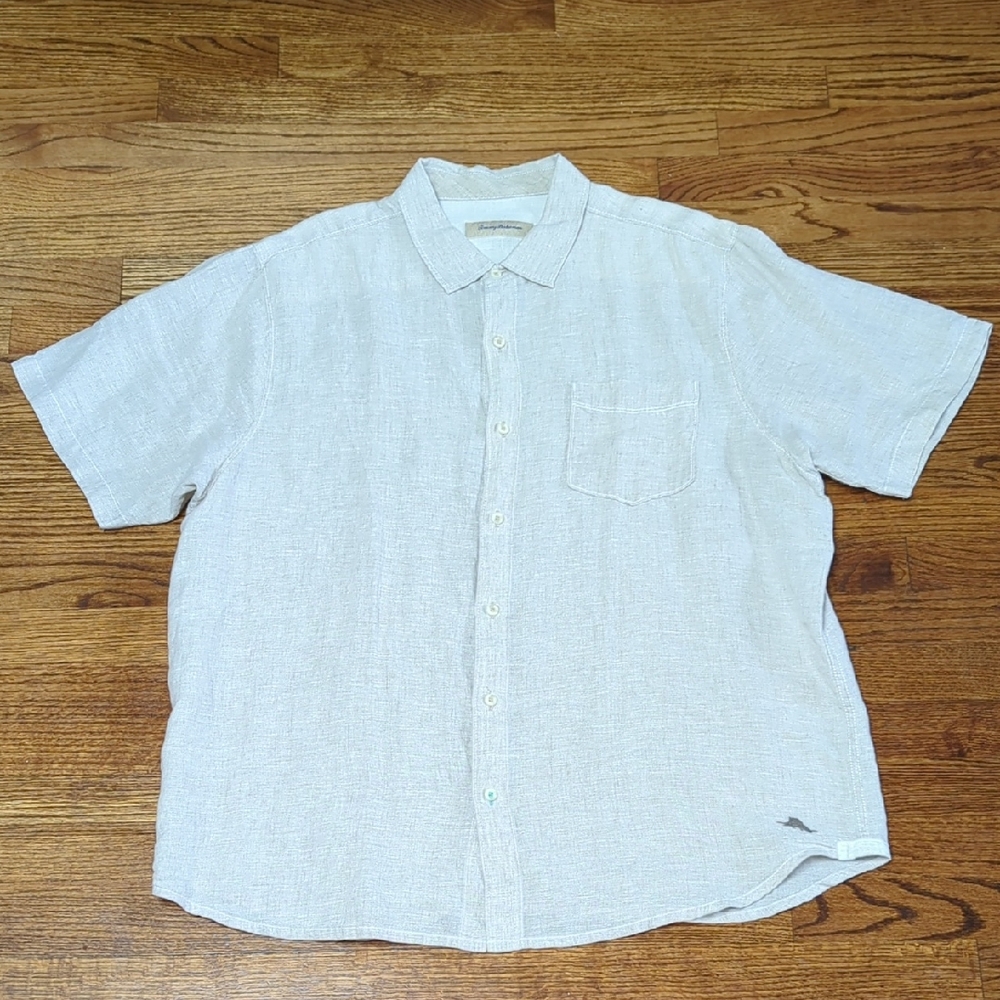Tommy Bahama 100% Linen Short Sleeve Button Up